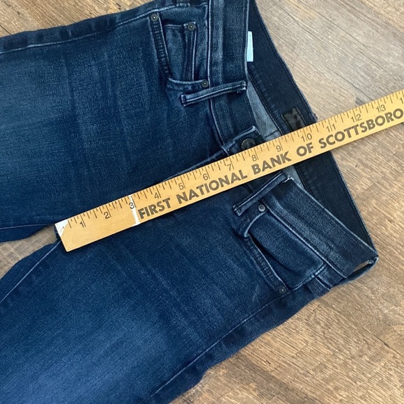 MOTHER THE RASCAL ANKLE SNIPPET IN A TRIP DOWN MEMORY LANE SUPER STRETCH DENIM - Picture 15 of 16